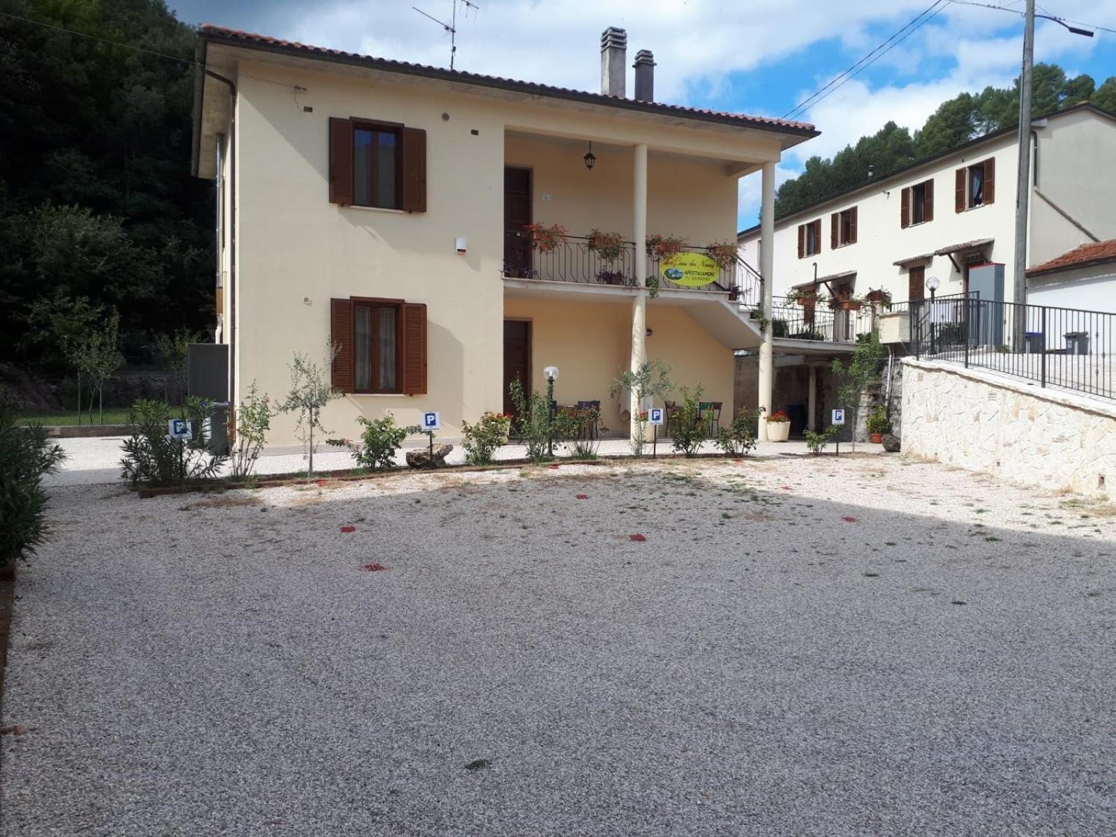 La Casa Dei Nonni Hotel Torre Orsina Bagian luar foto