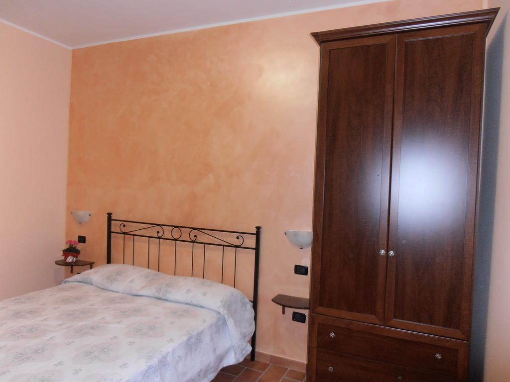La Casa Dei Nonni Hotel Torre Orsina Bagian luar foto